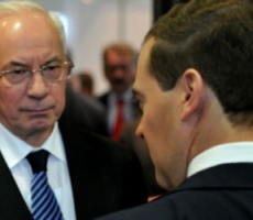 Азаров снова посетит РФ для очередных переговоров с российским премьер-министром