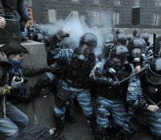 Пресс-служба МВД г. Киев опровергла информацию о применении слезоточивого газа к митингующим