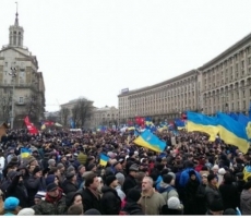 В Киеве в настоящий момент проходит очередное Народное Вече