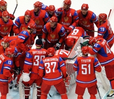 Российские хоккеисты на втором месте