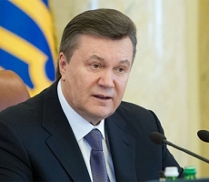 Виктор Янукович отказался от общения с прессой