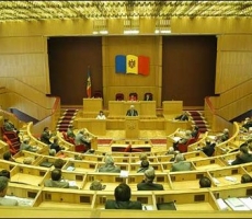 Пять партий в Молдове имеют шансы пройти в парламент