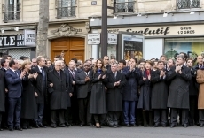 Петр Порошенко принял участие в Марше Единства во Франции