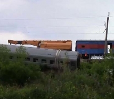 В России расследуют причины крушения поезда "Екатеринбург-Адлер"