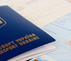 Канада начала выдавать гражданам Украины визы на 10 лет