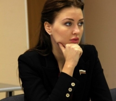 Алена Аршинова: студенты России требуют судить Обаму