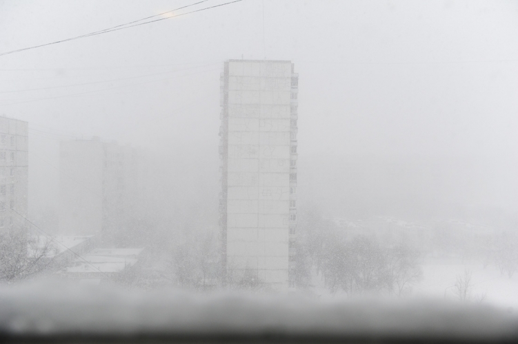 Паранормальный снегопад в Москве вызвал непреодолимые пробки